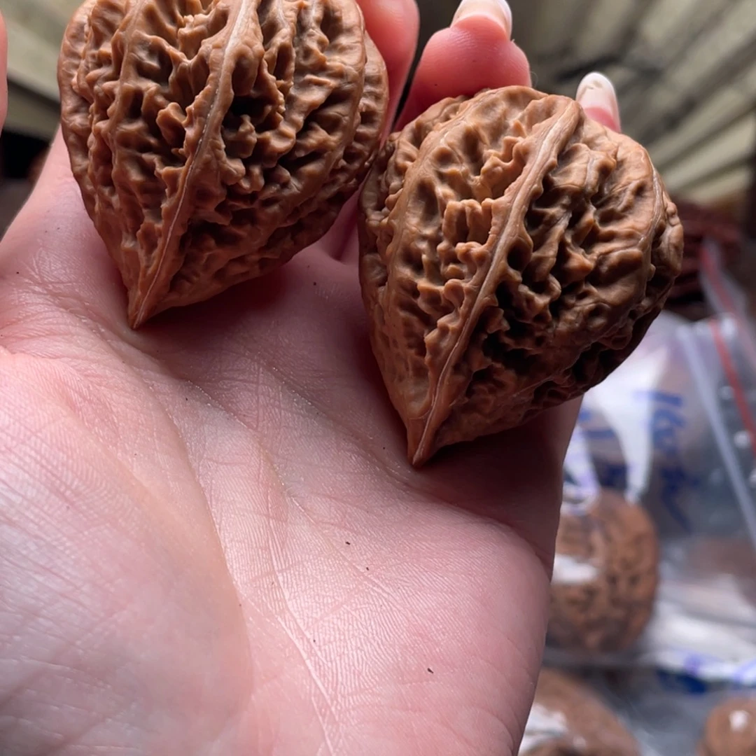 文玩核桃把件楸刀鱼13