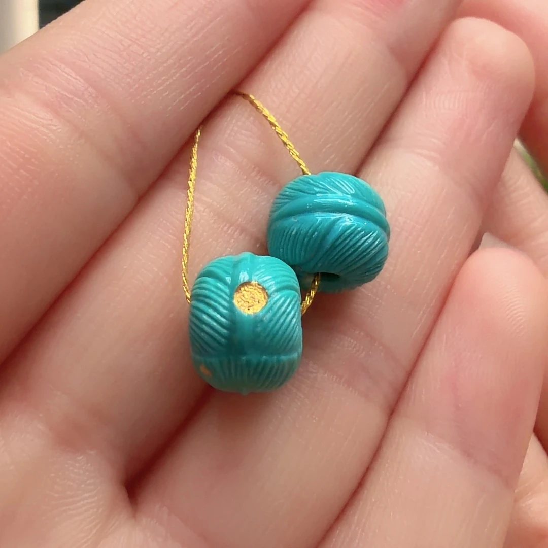 绿松石未镶嵌颈饰