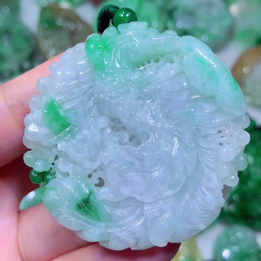 吊坠(不含链)未镶嵌翡翠