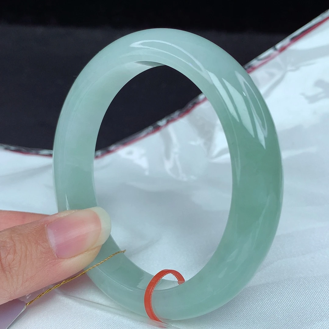 翡翠手镯未镶嵌57圈3025