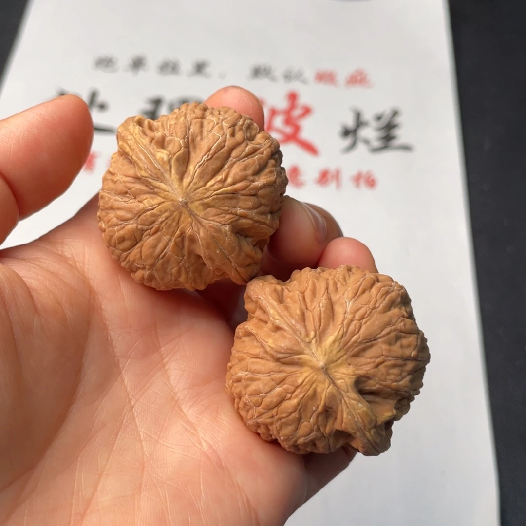 把件文玩核桃535。41铁锤有黄