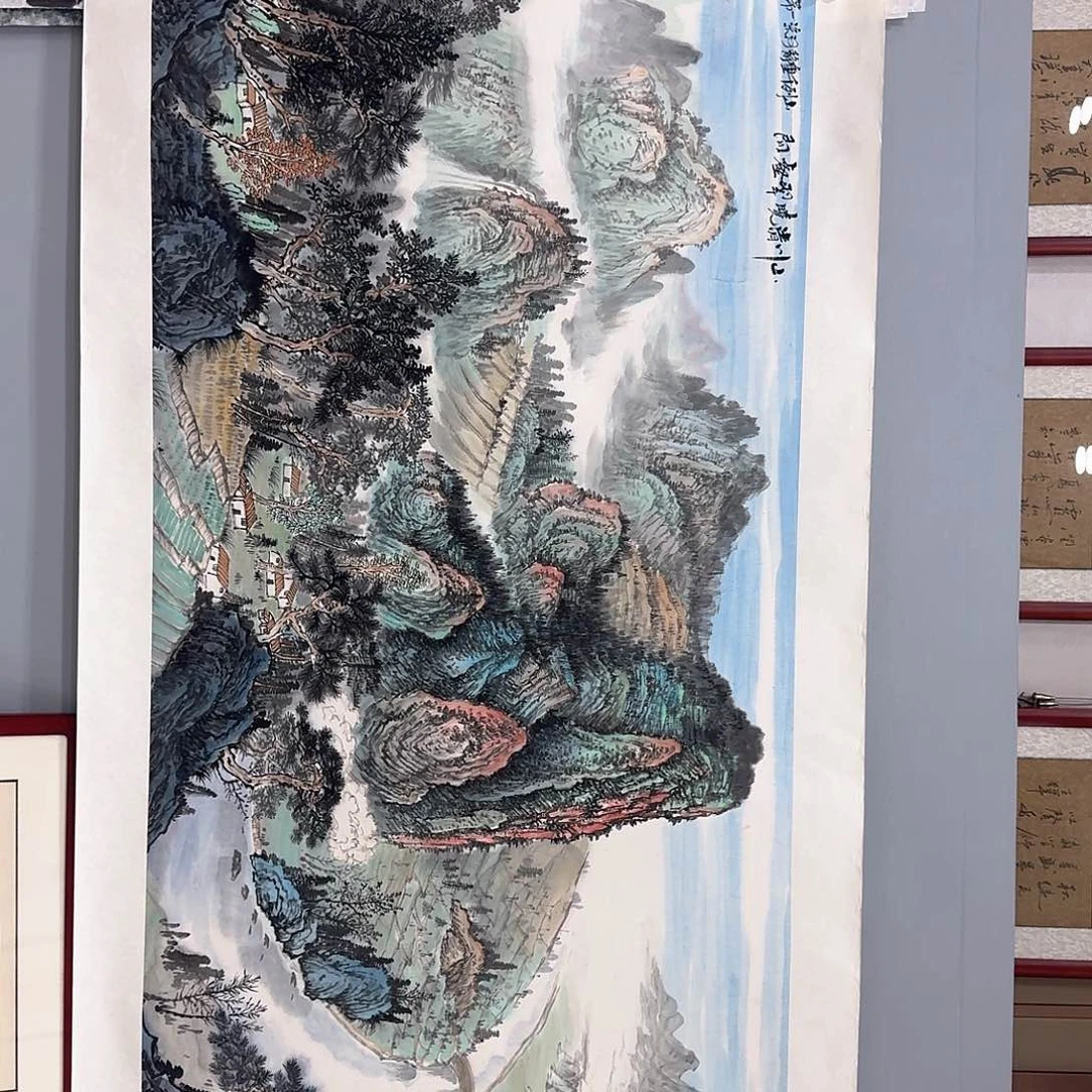 国画欲**止国画作品多次入选