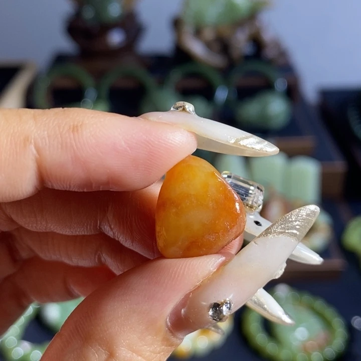 和田玉未镶嵌吊坠(不含链)