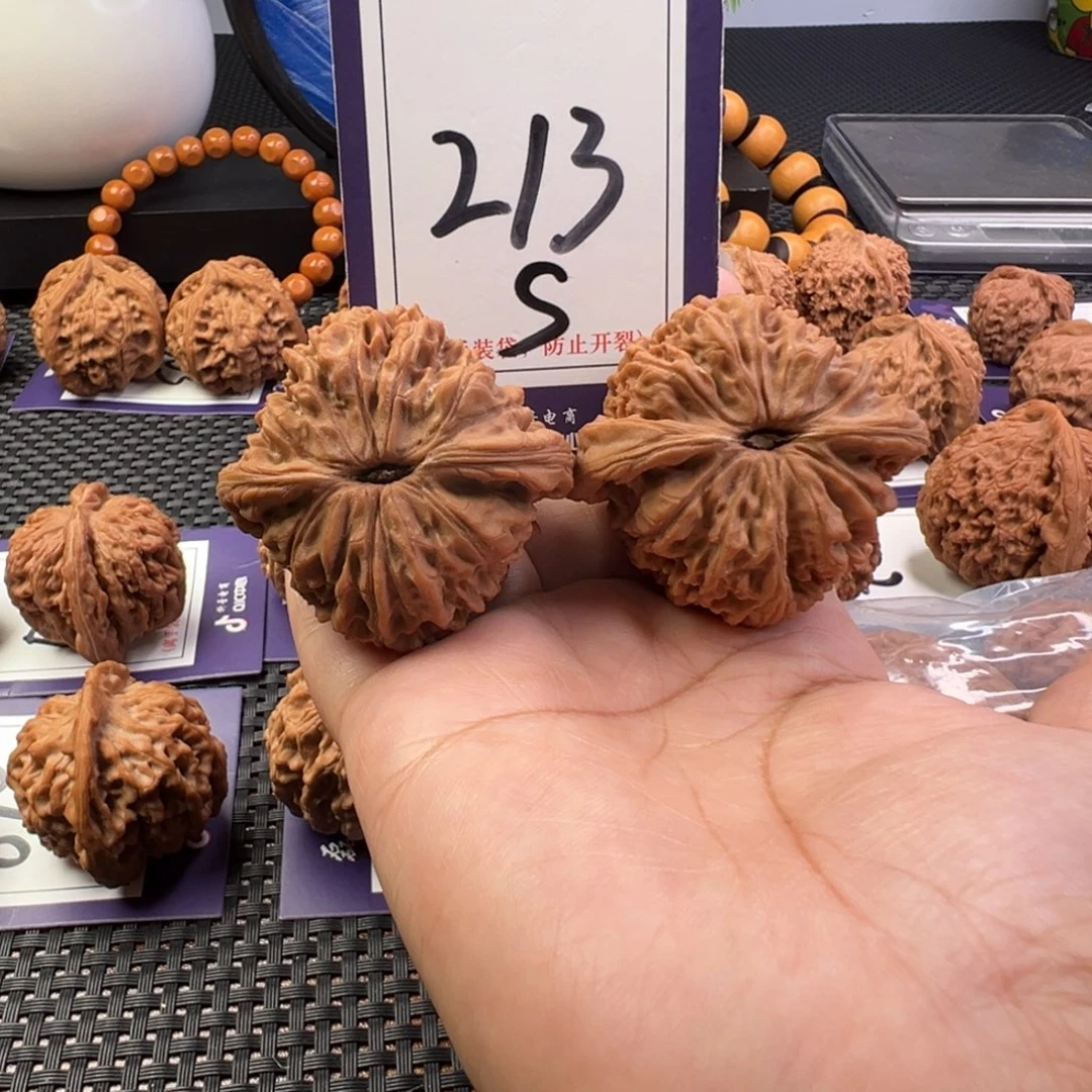 桃核把件213号南疆石47