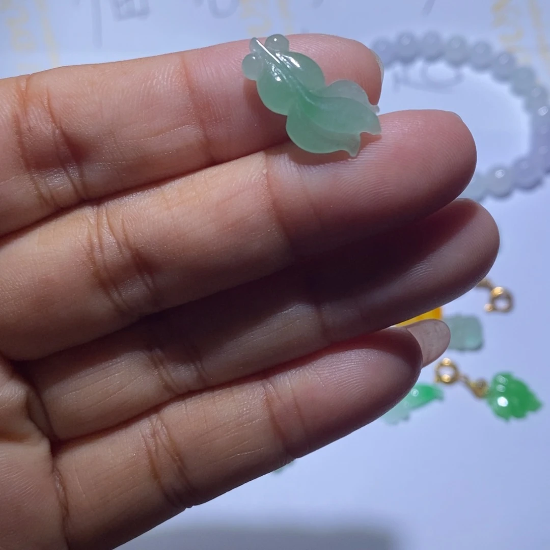 颈饰未镶嵌翡翠2