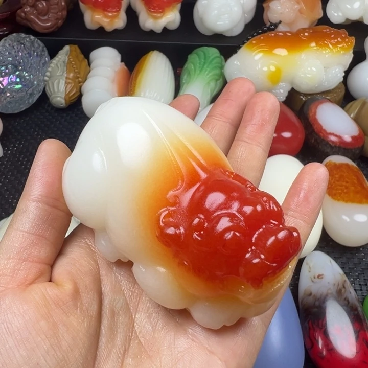 新疆戈壁五彩石金丝