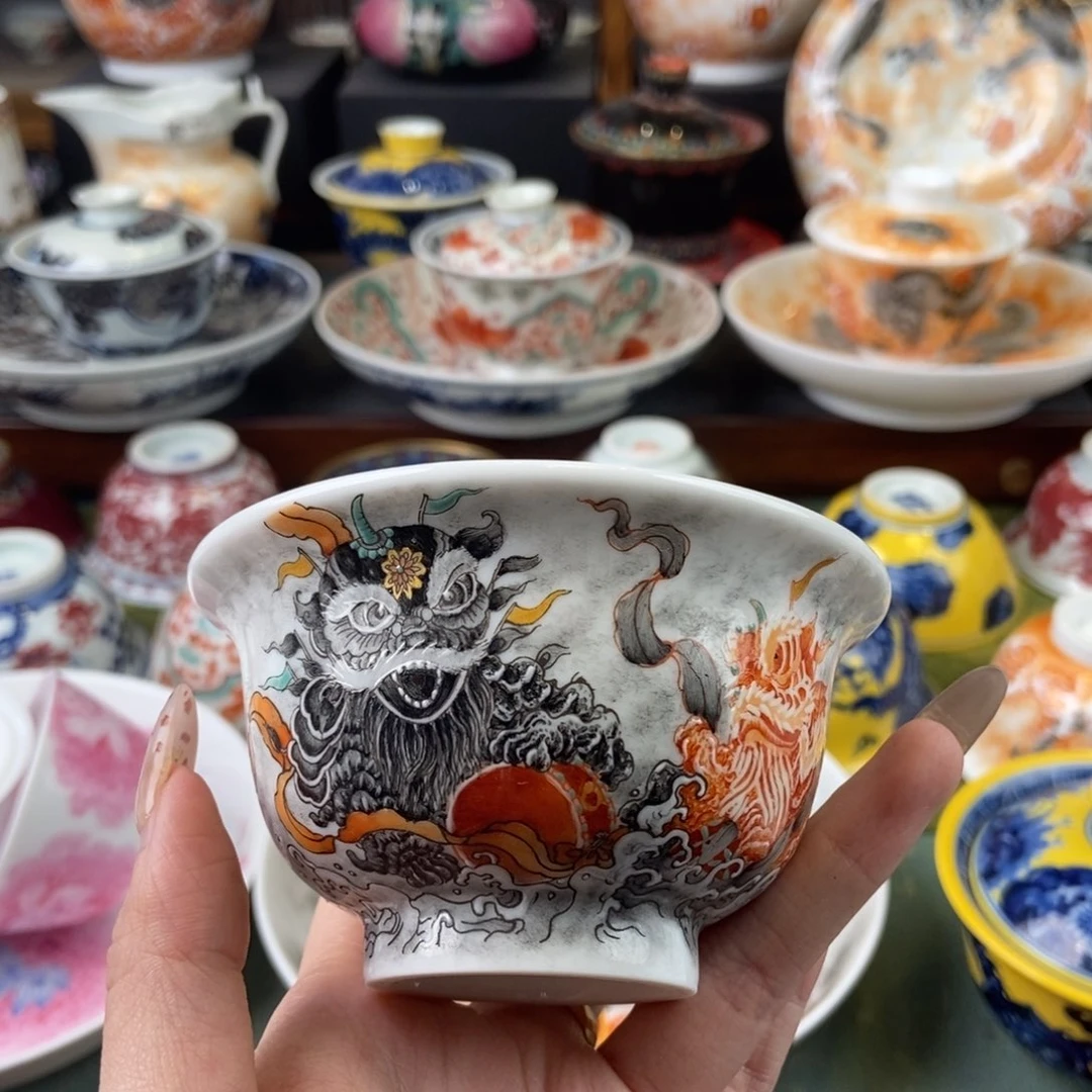 陶瓷的设计师是一个人