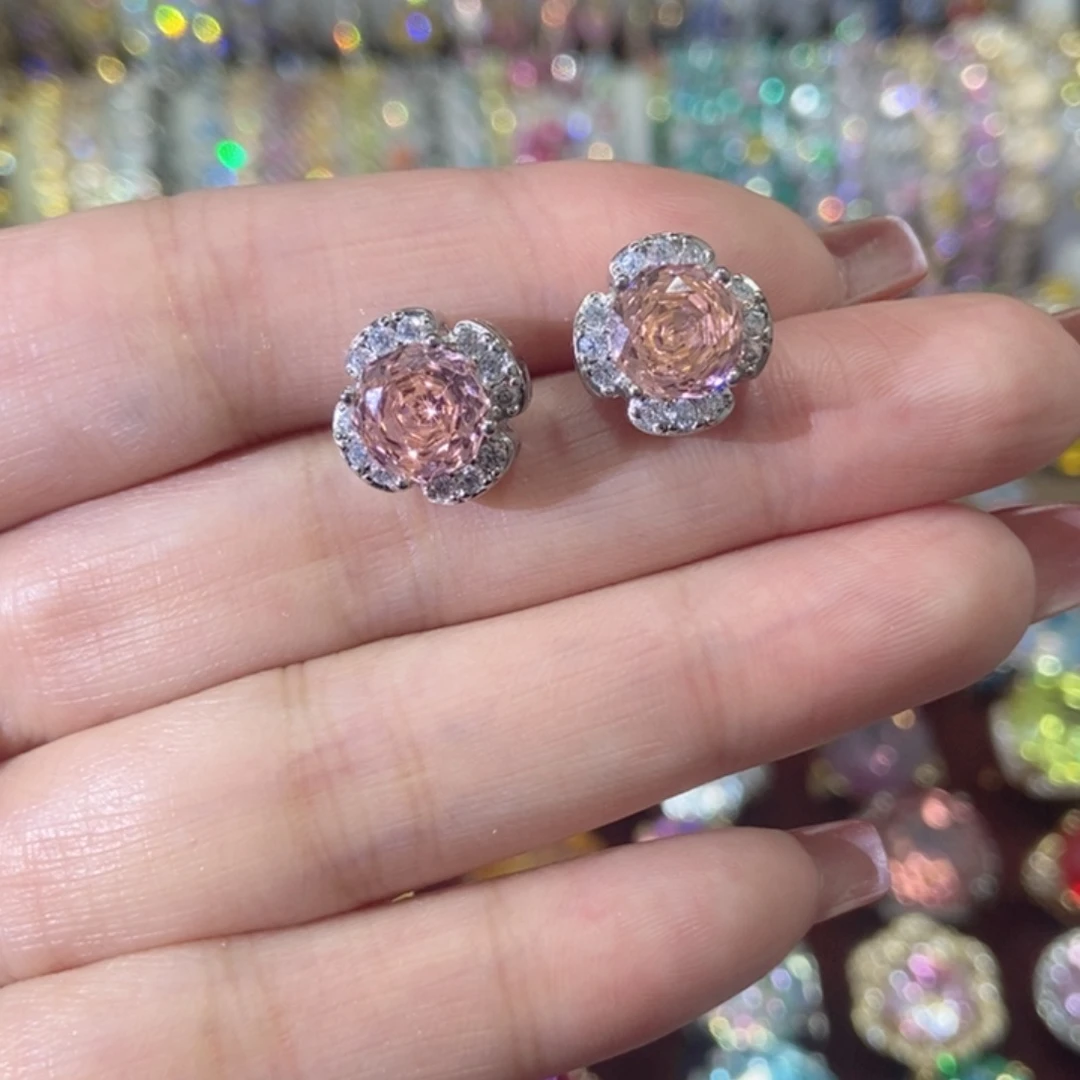 66锆石（处理）耳钉