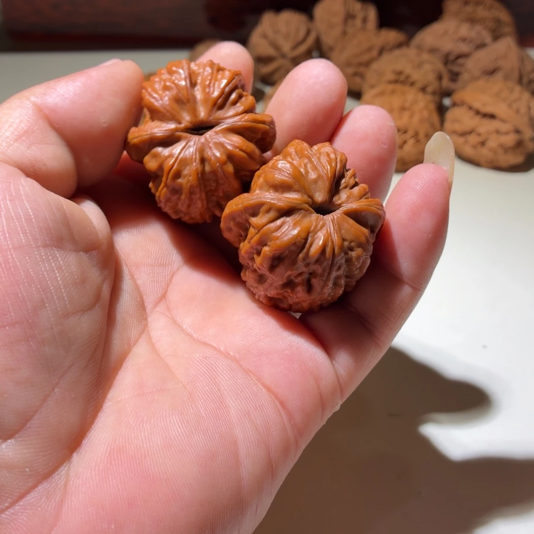 文玩核桃把件好**饭鸡心