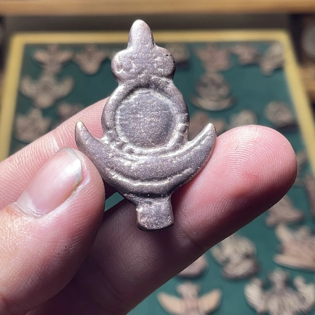 藏传微瑕加银摩尼宝