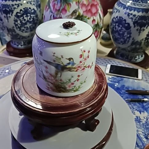 景德镇手绘陶瓷花瓶