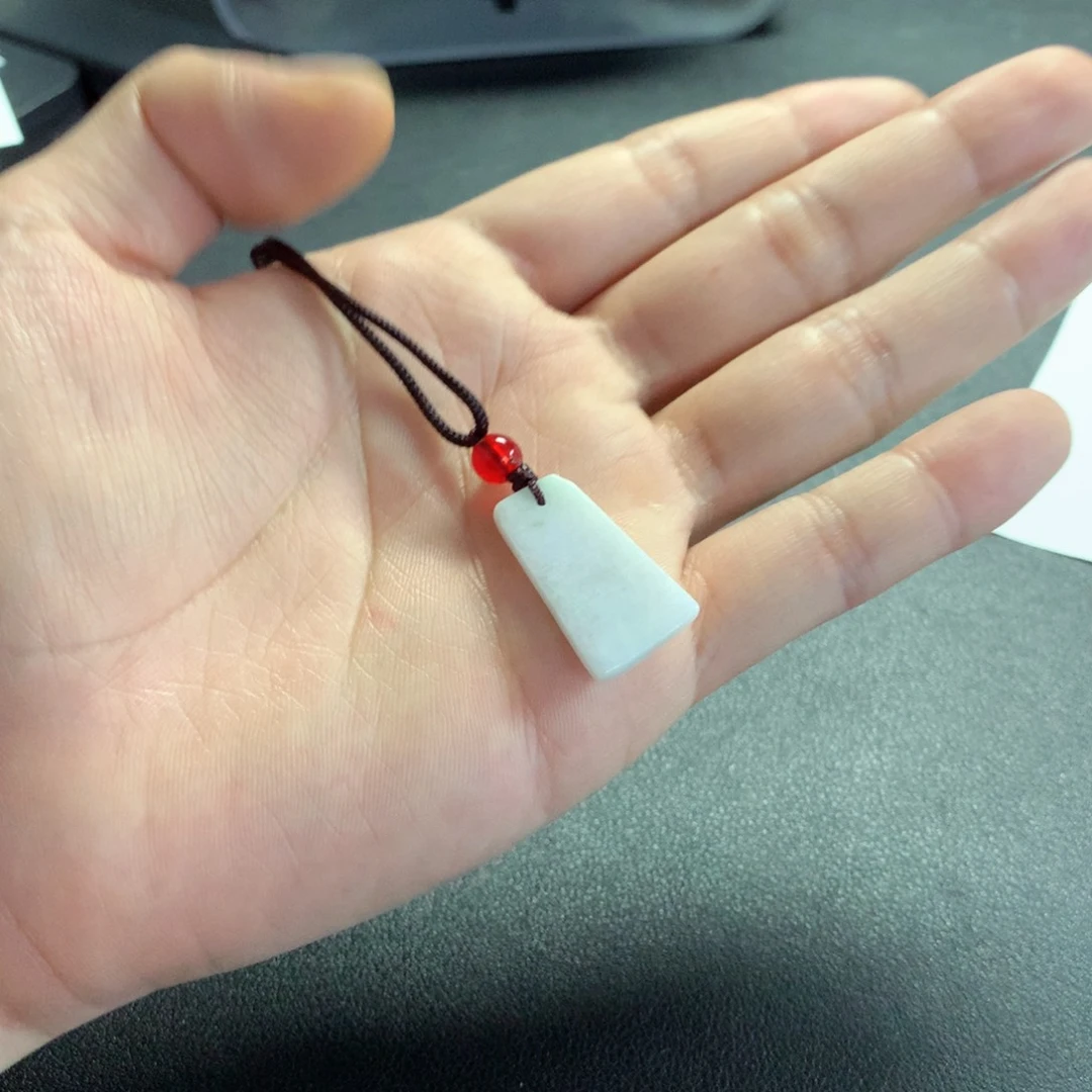 翡翠未镶嵌颈饰挂饰