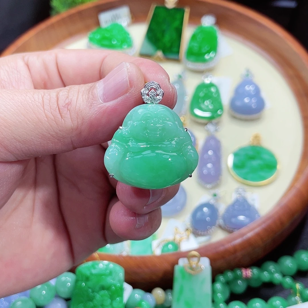 翡翠吊坠(不含链)18K金镶嵌