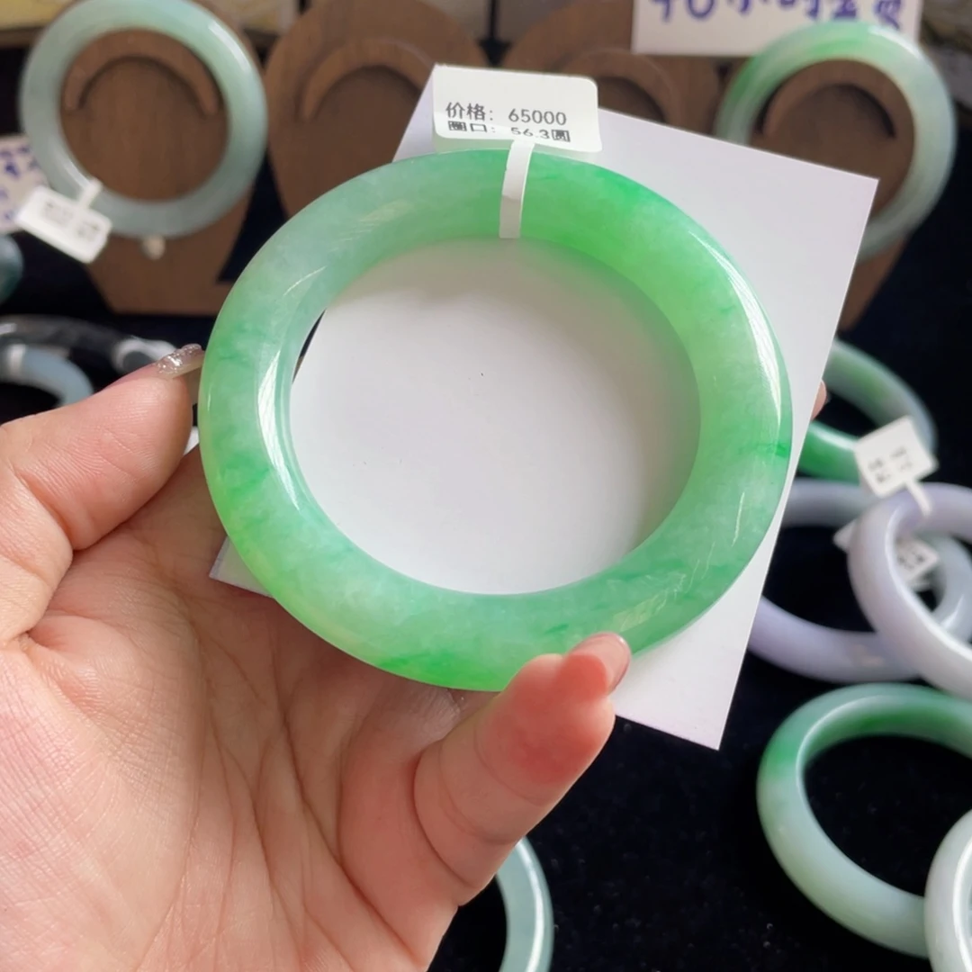 翡翠手镯未镶嵌C****e翡翠手镯