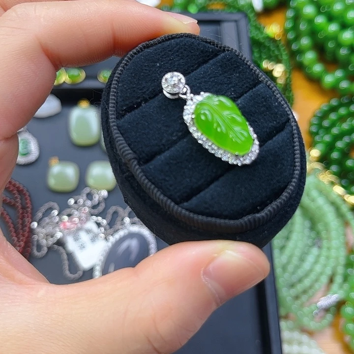 和田玉银S925镶嵌颈饰