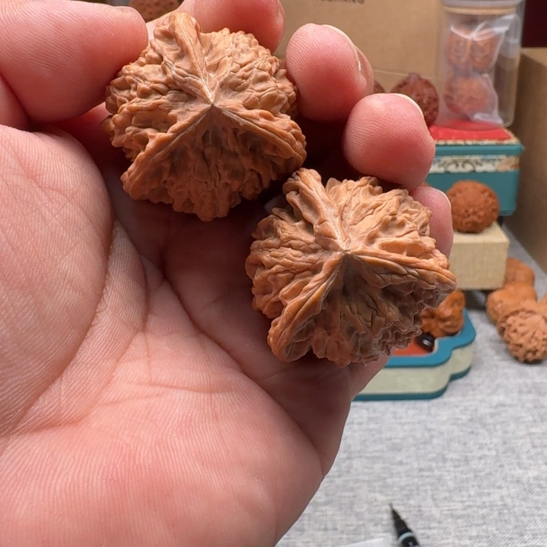 文玩核桃把件盘山100527