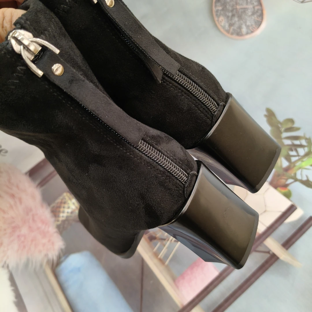 秋冬新款防踢金属方头黑色绒面百搭高跟粗粮短靴瘦瘦靴