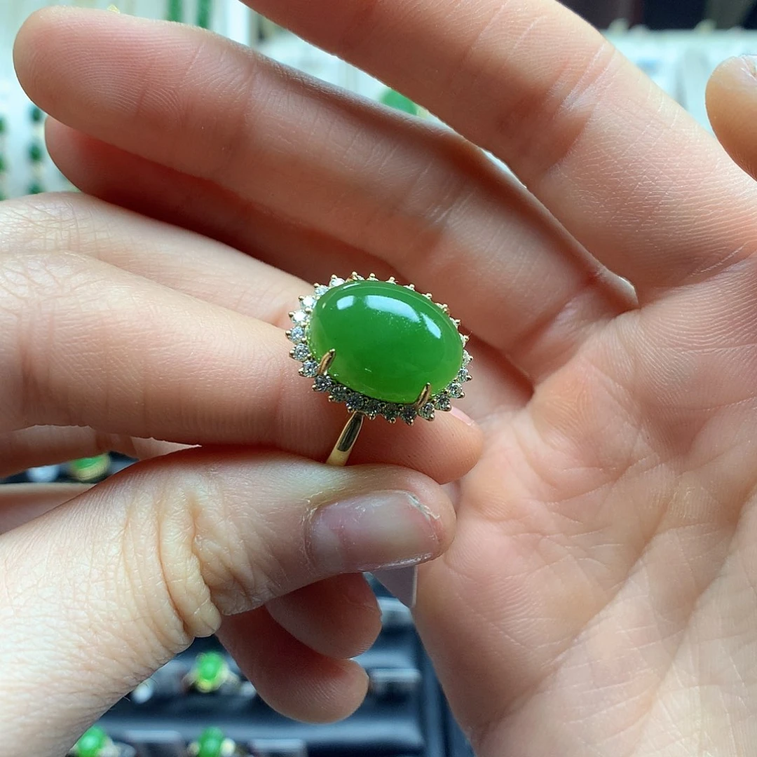 和田玉戒指18K金镶嵌10×14