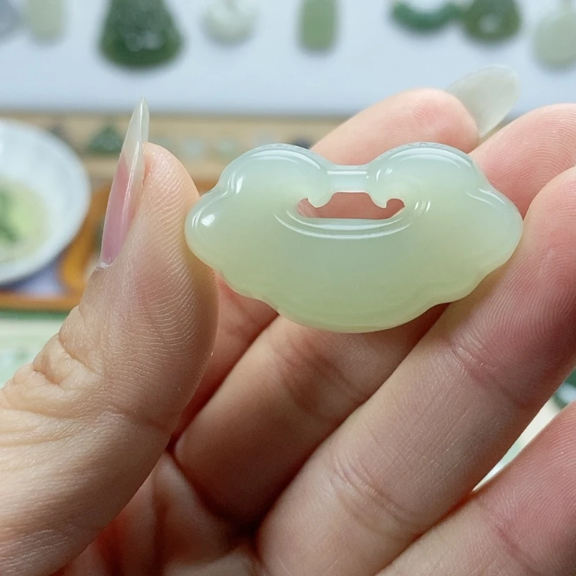 【闪购商品】颈饰未镶嵌和田玉