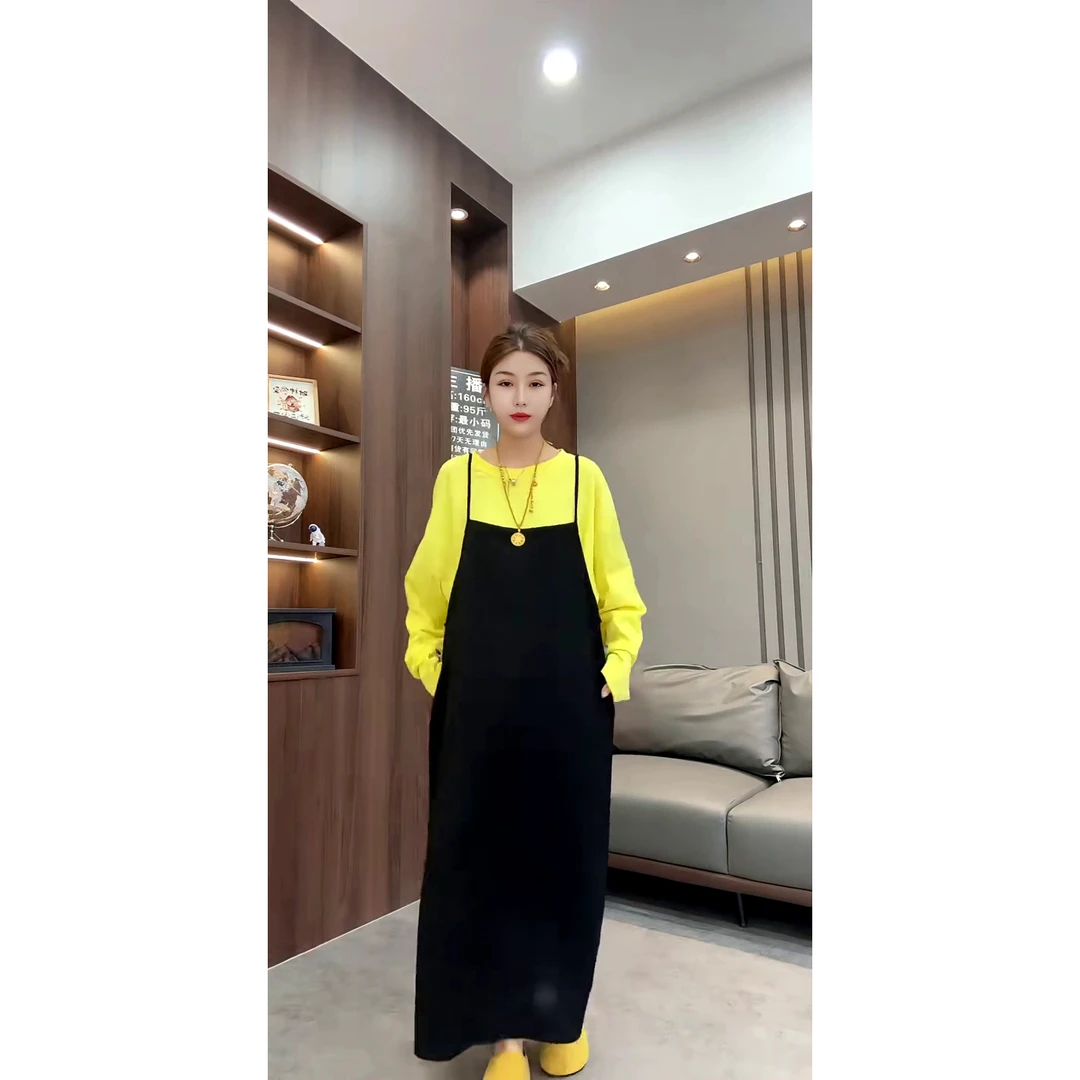 秋季时尚慵懒百搭吊带连衣裙+糖果色长袖T恤