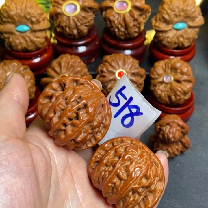 文玩核桃把件40白狮子518