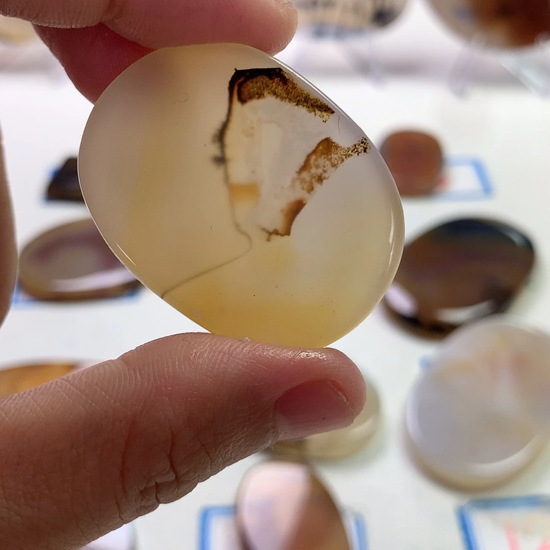未镶嵌玛瑙/玉髓珠宝半成品