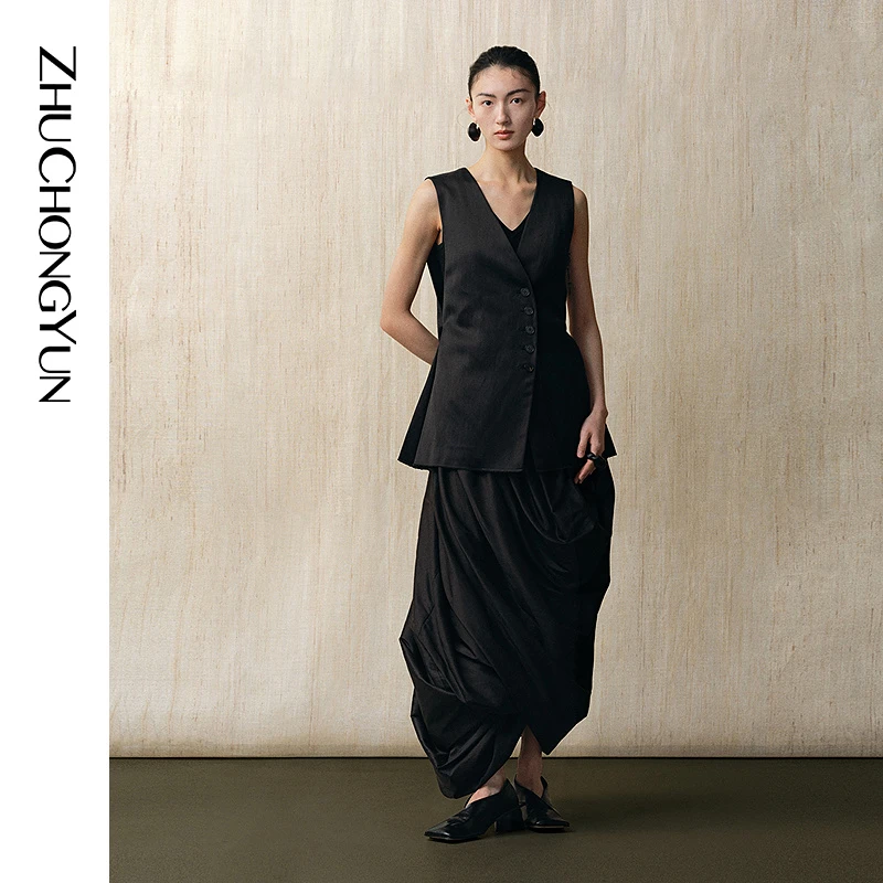 ZHUCHONGYUN2025春新款修身V领露背黑色棉麻混纺马甲C1FZ12924