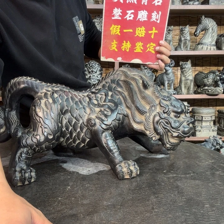 石材天然青石雕刻打孔