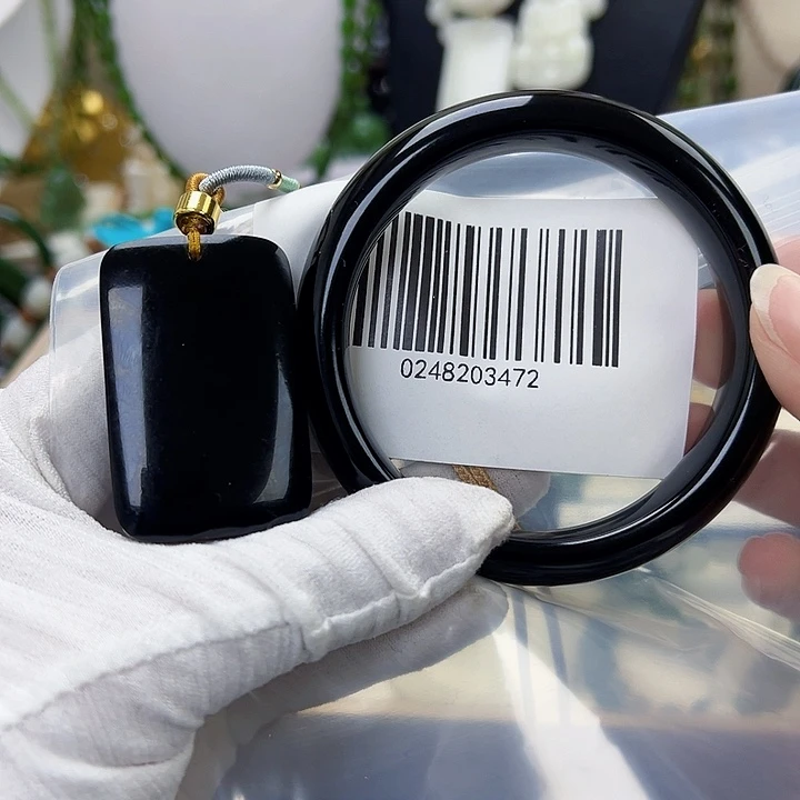 和田玉（墨玉）未镶嵌手镯6465搭无事牌