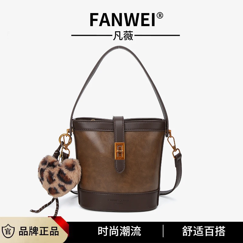 新款轻奢百搭高级感气质时尚斜挎女士包889卡其