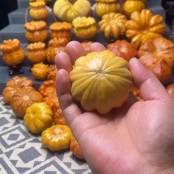 桃****大叶紫檀（黑酸枝木类）