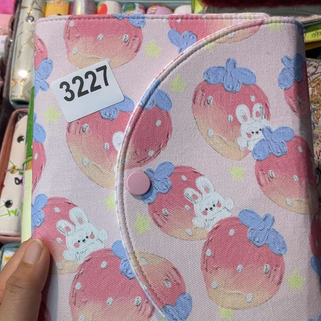 刺绣A5 活页不加纸3227。