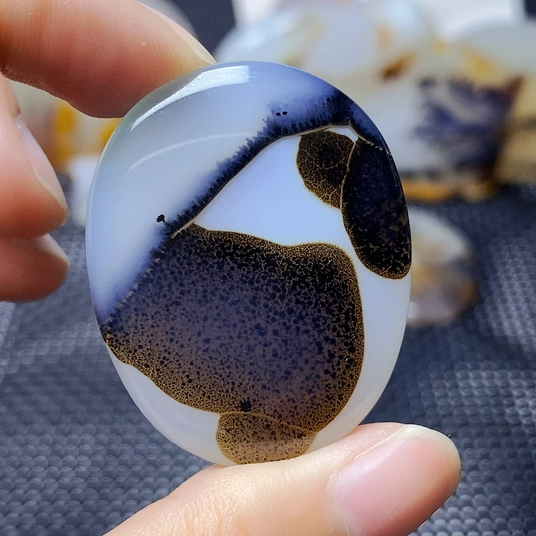 玛瑙/玉髓未镶嵌珠宝半成品