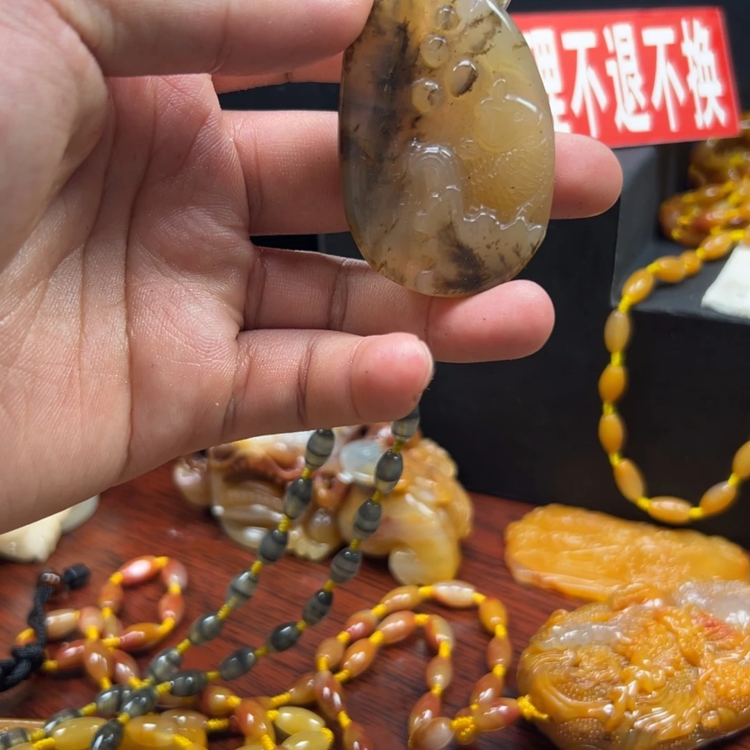 石英质玉（黄龙玉）未镶嵌多样性发货，发其一