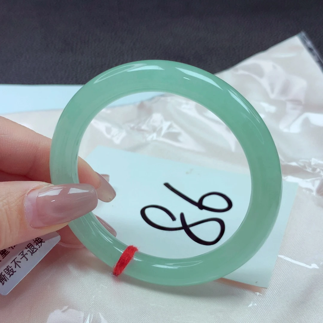 翡翠手镯未镶嵌手镯54