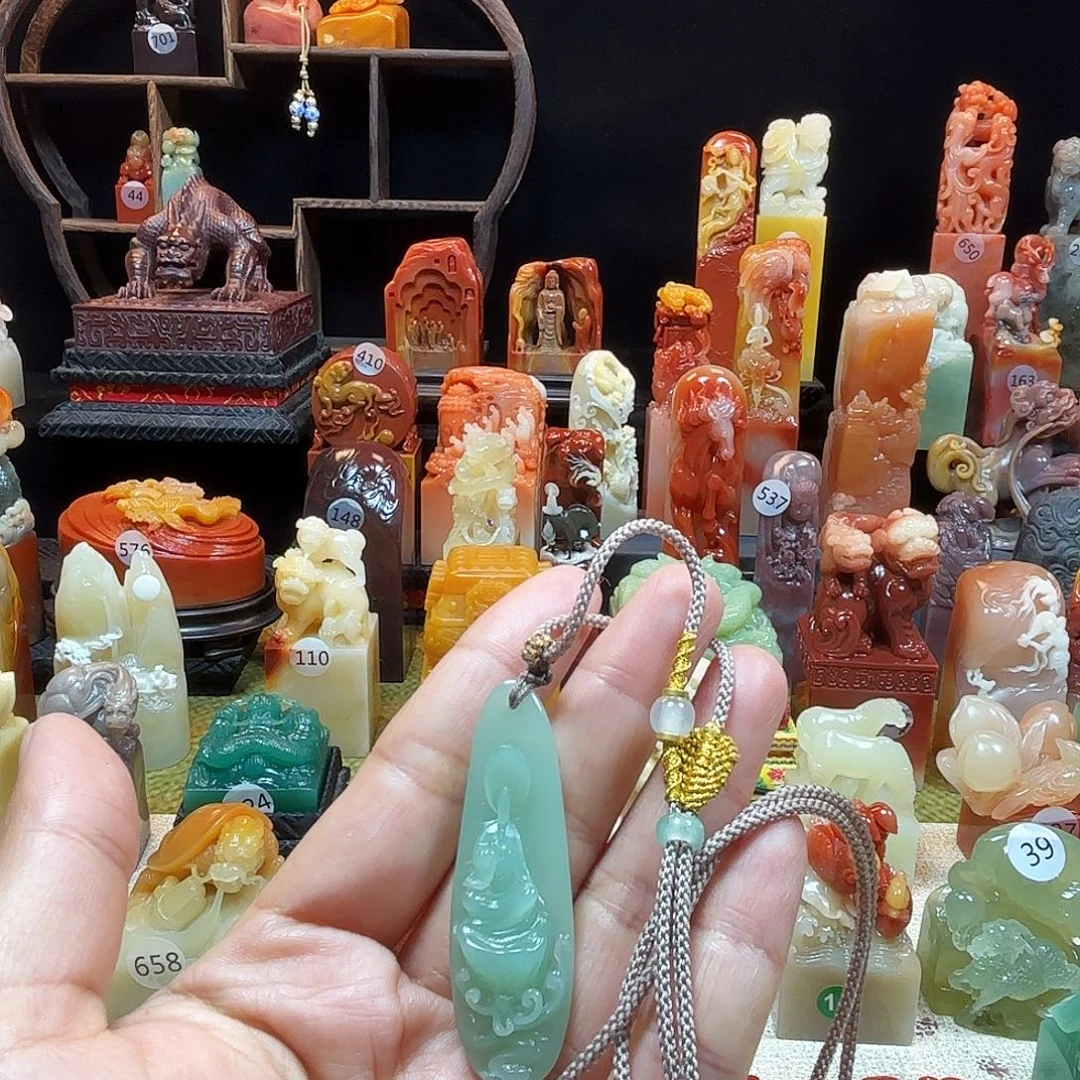 呼***啊寿山石印石观音吊坠