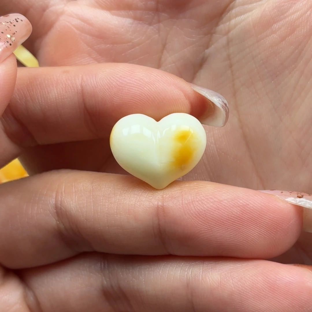 琥珀未镶嵌裸石蜜蜡