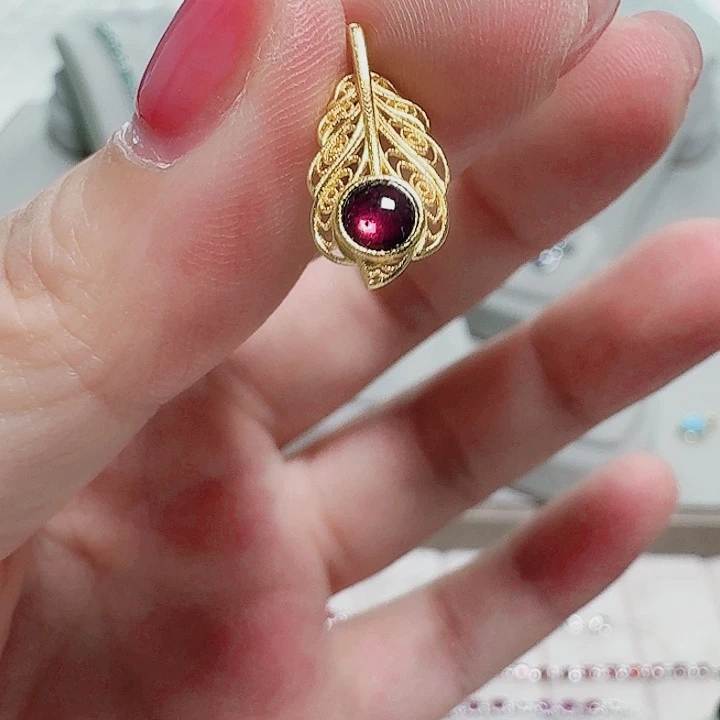 链子925银合成碳硅石吊坠