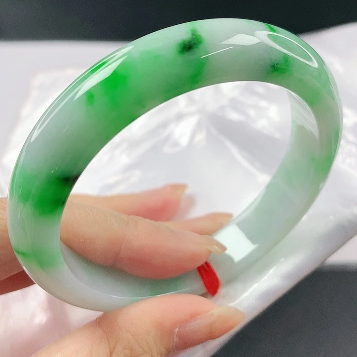 未镶嵌手镯翡翠，600