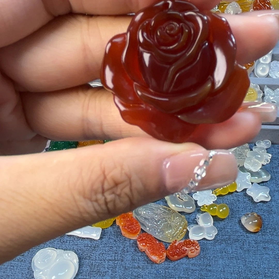 玛瑙/玉髓未镶嵌颈饰