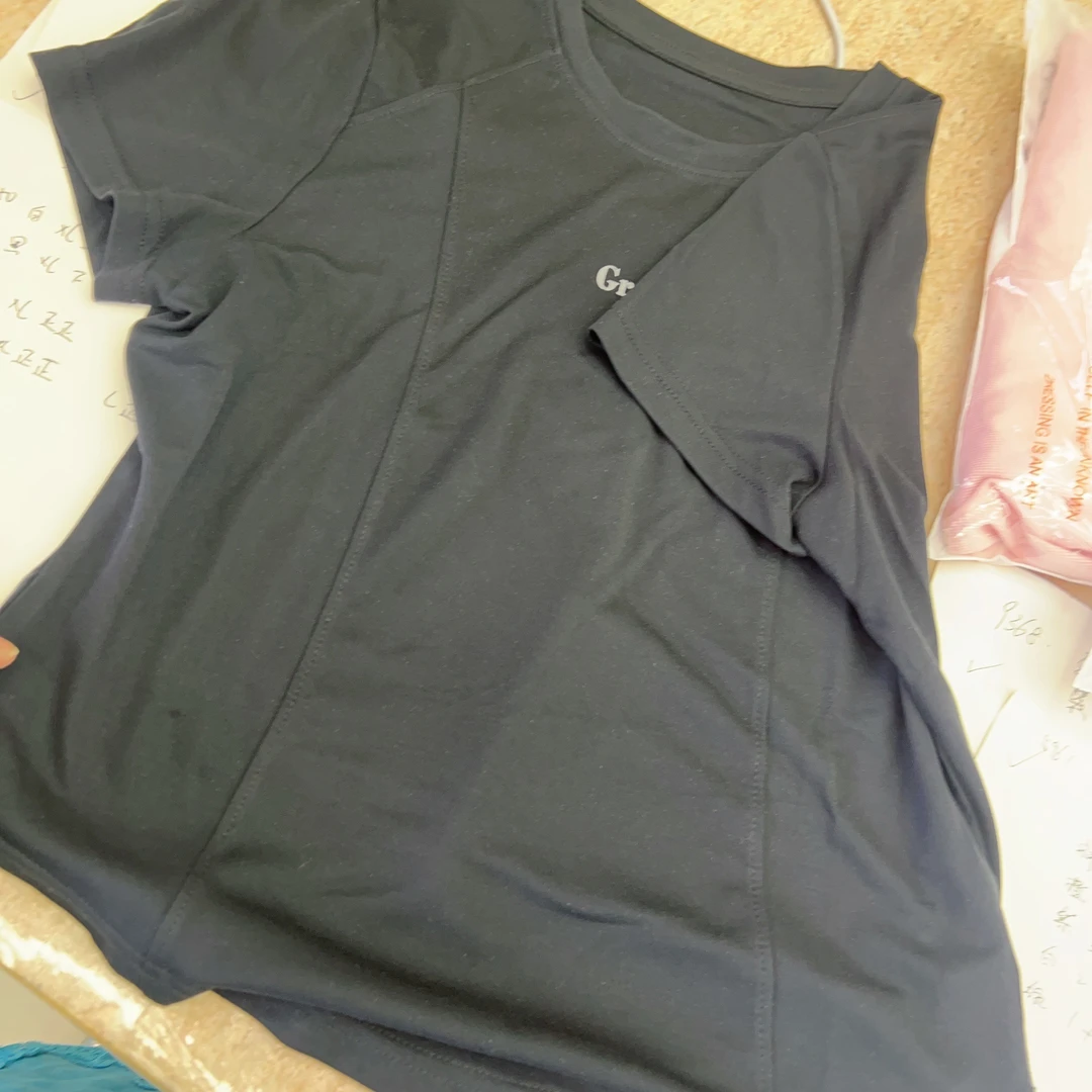 9176字母显瘦打底衫