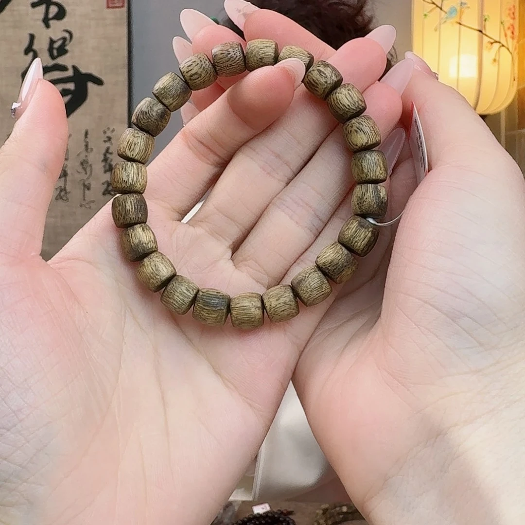 沉香手串海南莺歌绿奇楠0.9