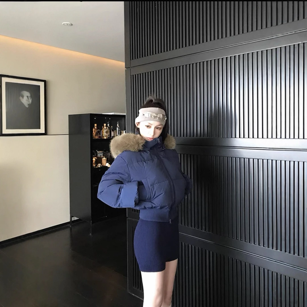 毛领连帽白色棉服女2025冬季新款收腰加厚保暖短款面包服外套