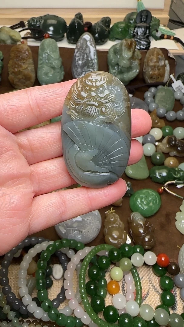 和田玉钟馗吊坠挂件