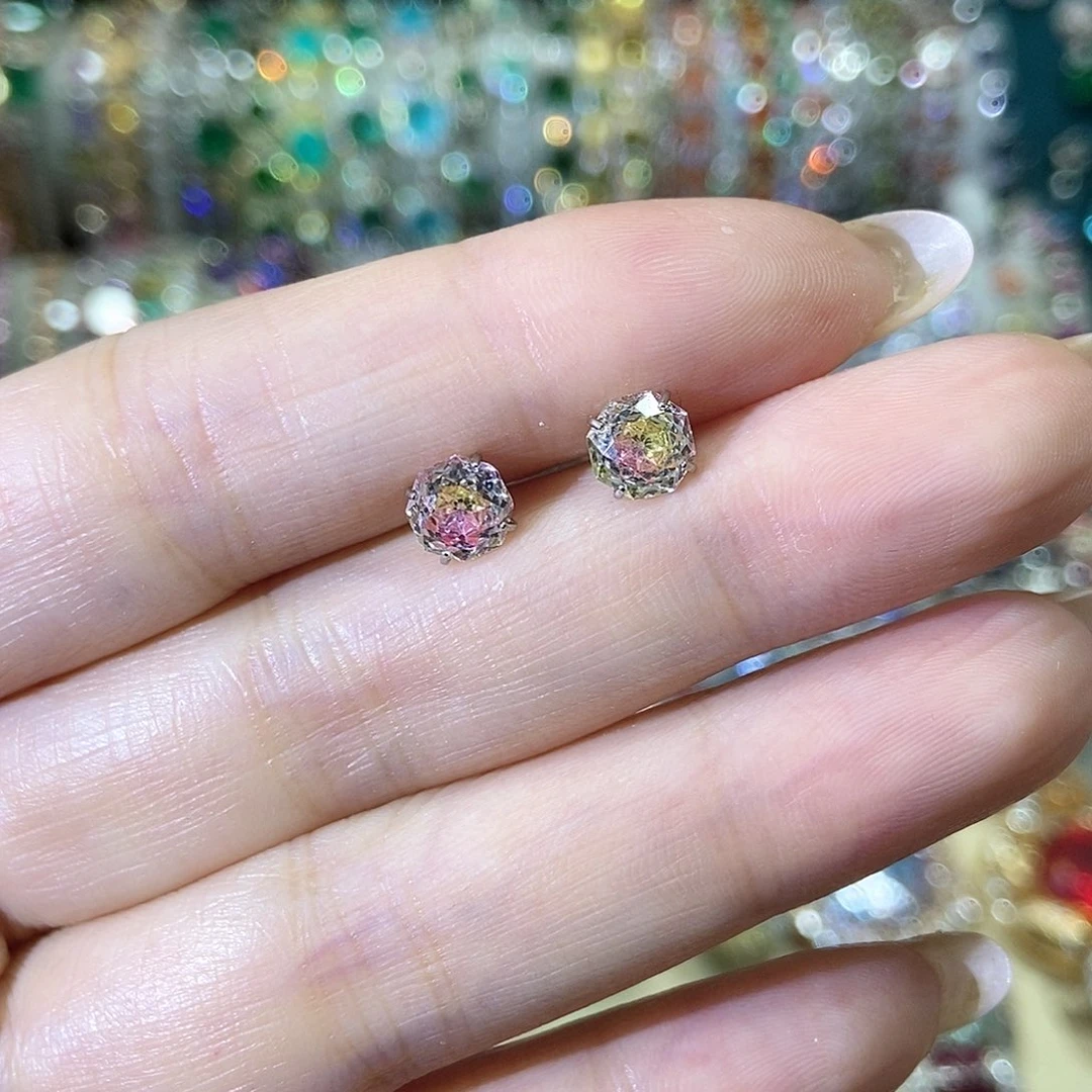 1锆石（处理）玫瑰切耳钉