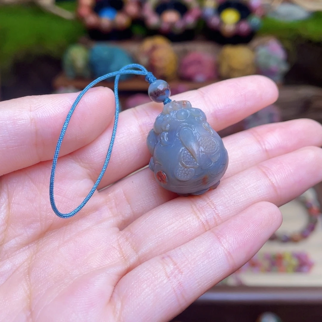 ****格未镶嵌玛瑙/玉髓珠宝半成品盐源玛瑙稀有貔貅