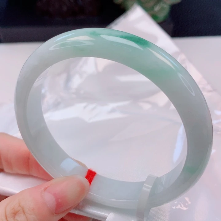 翡翠未镶嵌手镯59圈