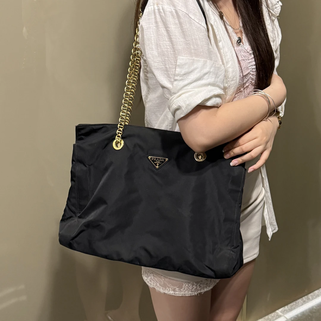 95新 Prada/普拉达 95新prada降落伞单肩包/12721541