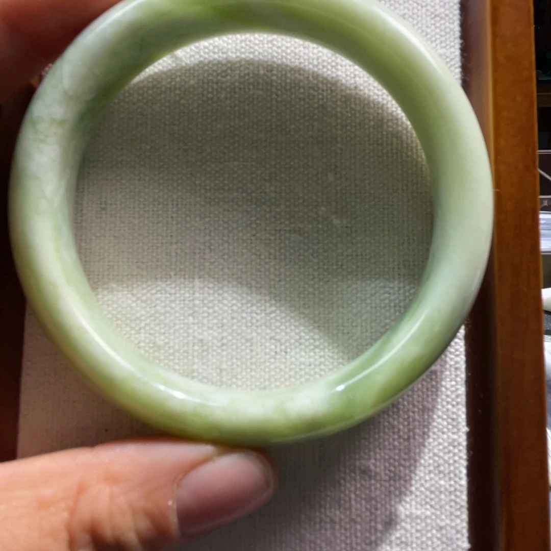 星***D蓝田玉（蛇纹石化大理石玉）未镶嵌手镯