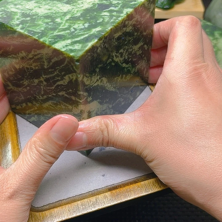 未镶嵌和田玉珠宝半成品清**室